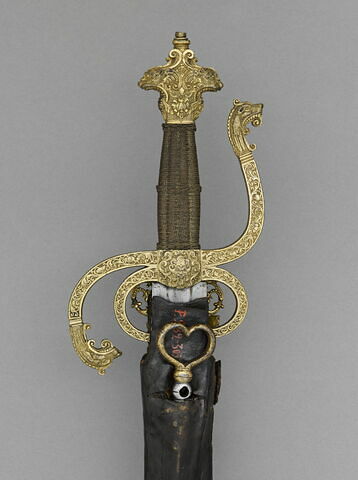 Epée  avec fourreau et accessoires (Trousse : hausse à canon, fil à plomb, dégorgeoir, vrille, tige graduée), image 4/6