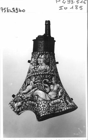Poire à poudre : Léda et le cygne, image 4/4
