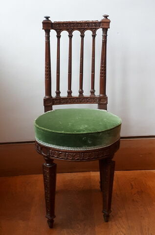 Petite chaise, d'un ensemble de quatre (OAP 107 à OAP 110), image 1/5