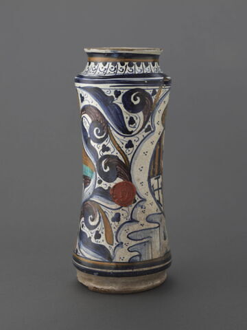 Albarello : armoiries d'Alphonse II d'Aragon, duc de Calabre et roi de Naples de 1494 à 1495, et d'Ippolita Sforza (décédée en 1484), sa femme, probablement à l'occasion de leur mariage en 1465, image 5/6