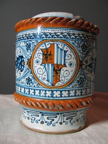 Albarello : armoiries des Doria, image 6/11