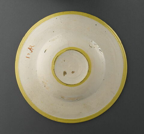 Plat rond : Orphée et Eurydice ; armoiries d'Isabelle d'Este-Gonzague, marquise de Mantoue (1474-1539), image 4/6