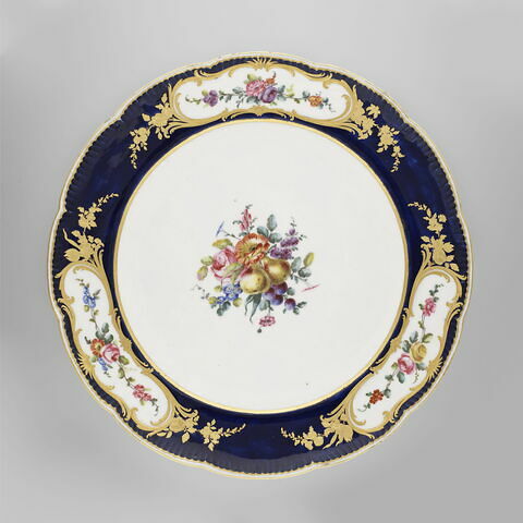 Assiette bleu lapis et décor de fleurs, image 4/6