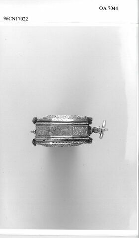Montre octogonale, image 5/11