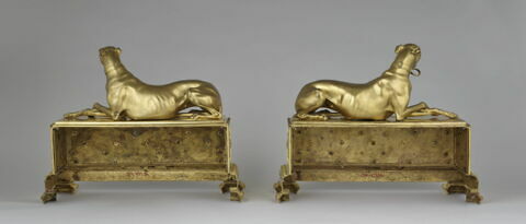 Chenet d'une paire des feux aux lévriers (avec OA 10534 2), image 3/7