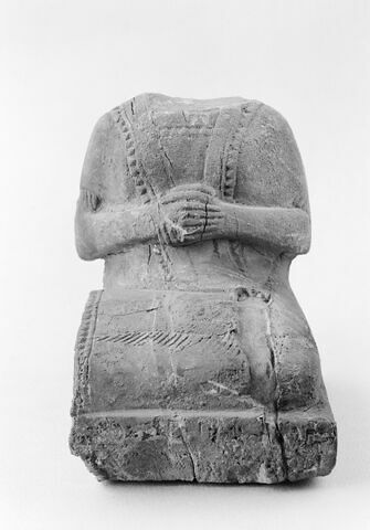 statue, image 4/6