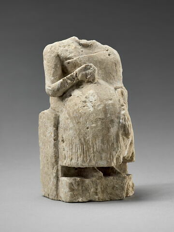 statue, image 6/15