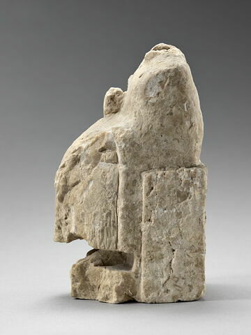 statue, image 9/15