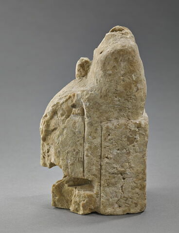 statue, image 2/15