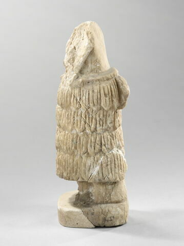 statue, image 11/15