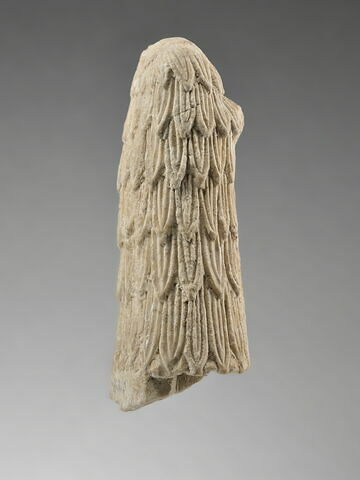 statue, image 4/12