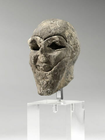 statue, image 11/18