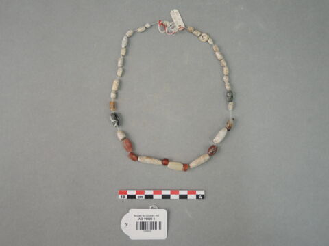 collier, image 2/3
