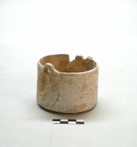 vase, image 2/3
