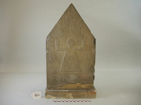 stèle, image 2/2