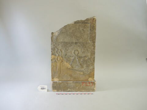 stèle, image 2/2
