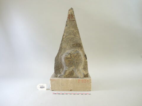 stèle, image 2/2
