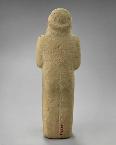 statue, image 2/9