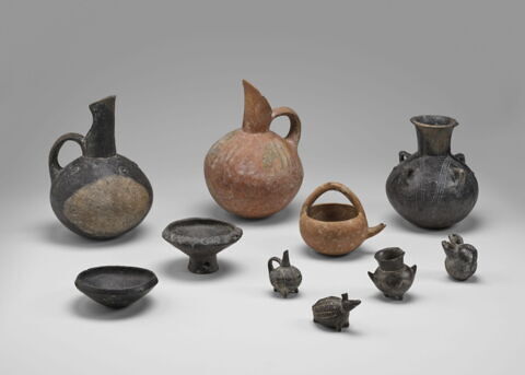 vase, image 3/7