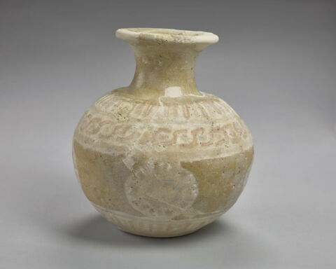 vase, image 2/4