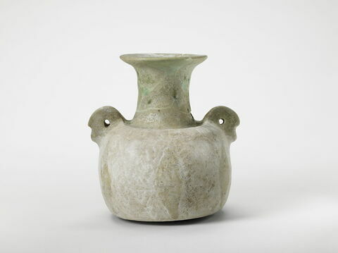 vase, image 2/2