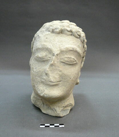 statue, image 5/8
