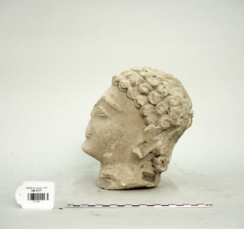 statue, image 2/8