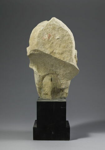 statue, image 5/7