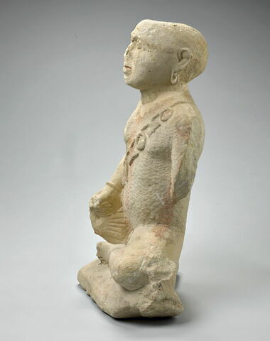 statue, image 3/10