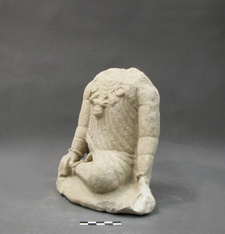 statue, image 8/10