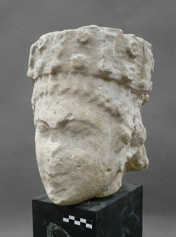 statue, image 3/6