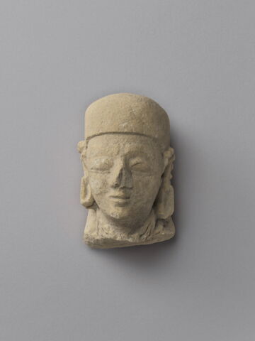 statue, image 2/4