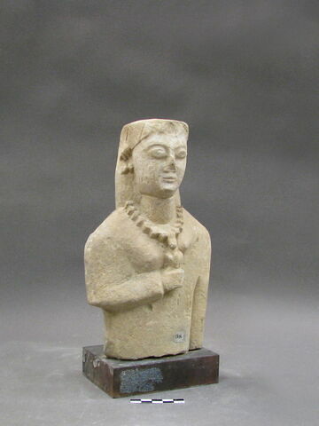 statue, image 2/5