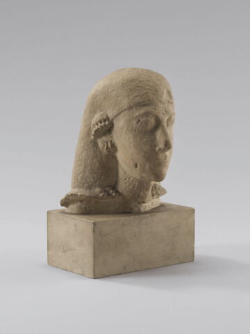 statue, image 2/4
