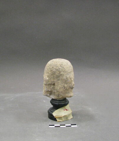 statue, image 2/5