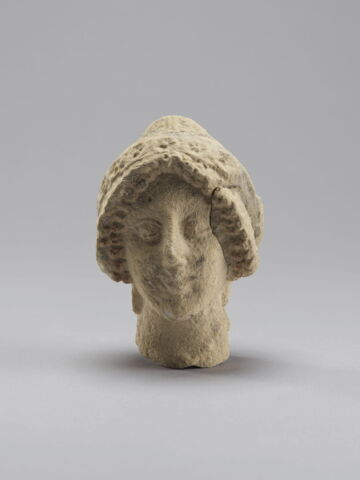 statue, image 2/4