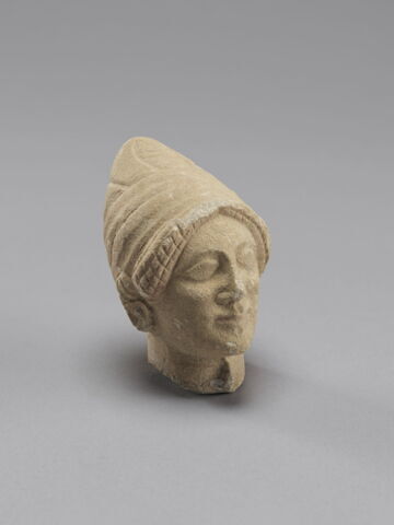 statue, image 3/5