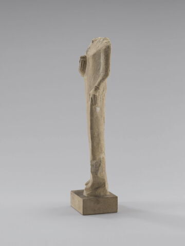 statue, image 3/4