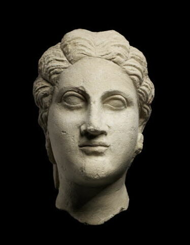 statue, image 2/13