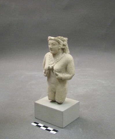 statue, image 8/11