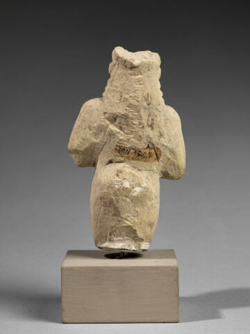 statue, image 6/11