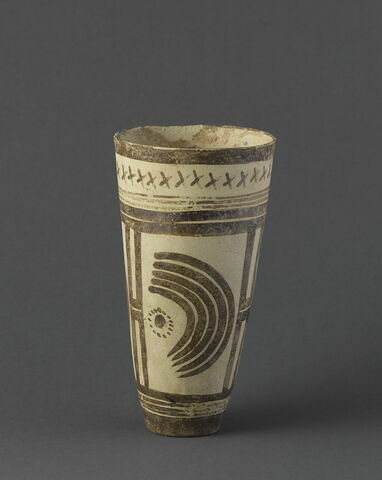 vase, image 3/4