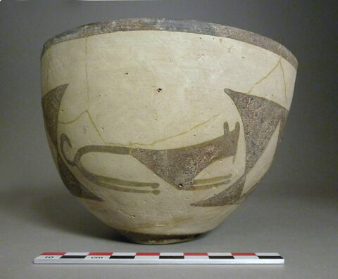 vase, image 2/2