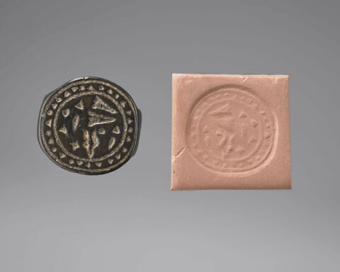 bague ; cachet, image 2/7