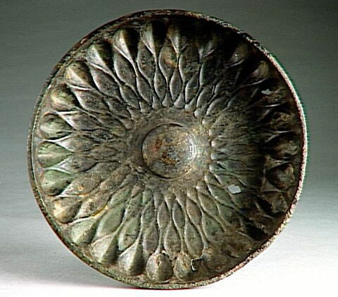 vase, image 3/3