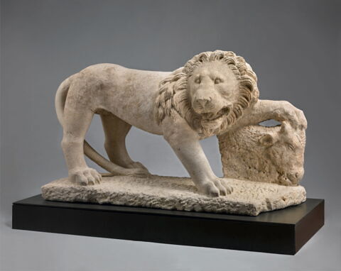 statue, image 4/9
