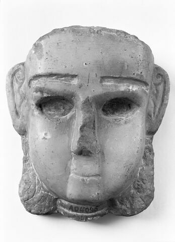 tête funéraire, image 2/2