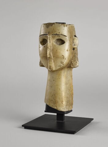 tête funéraire, image 3/4
