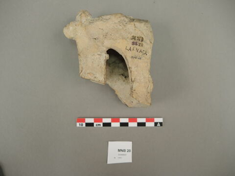 figurine, image 2/2