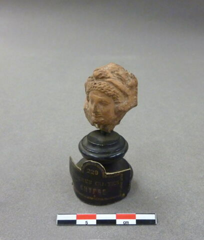 figurine, image 3/4